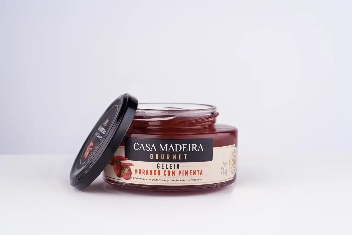 Geleia Gourmet Morango com Pimenta Casa Madeira 240 g