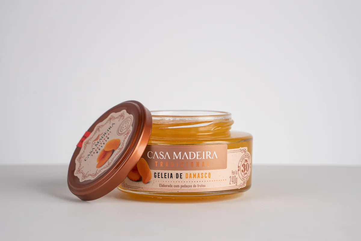 Geleia Tradicional Damasco com Pedacos Casa Madeira 240 g